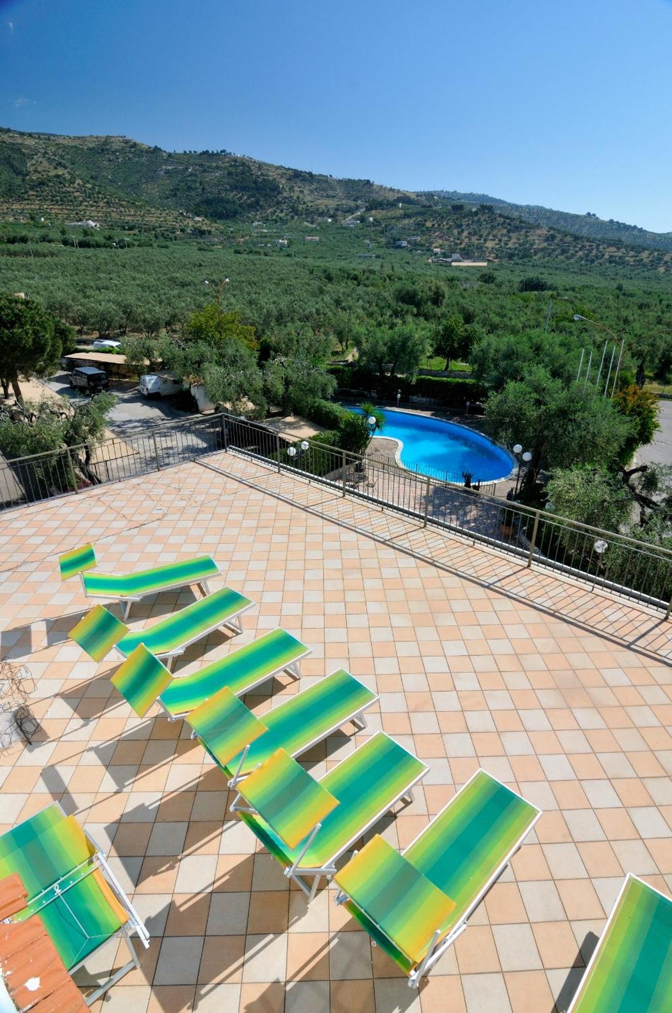 Hotel Apeneste Mattinata Luaran gambar