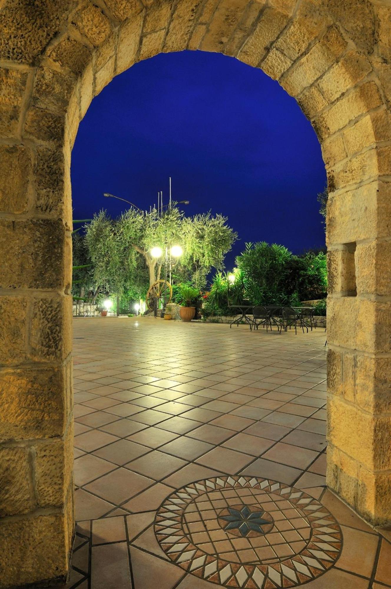 Hotel Apeneste Mattinata Luaran gambar