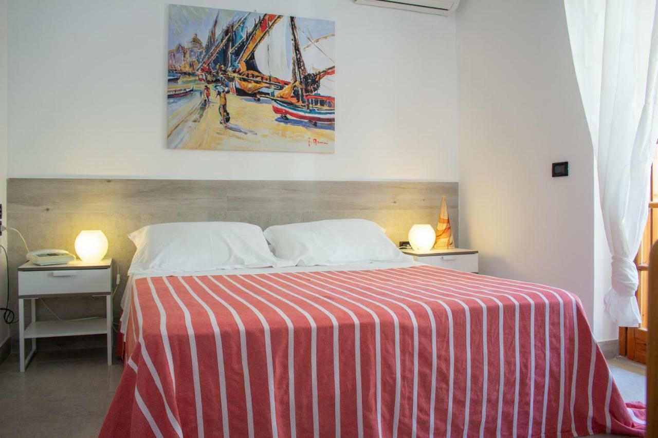 Hotel Apeneste Mattinata Luaran gambar
